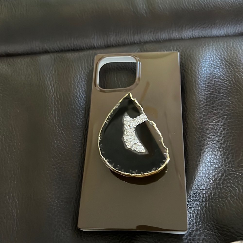 FLAUNT case in Chocolate 🍫